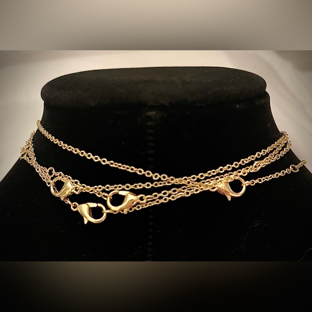 Gold Cross Necklace - Picture 4 of 6